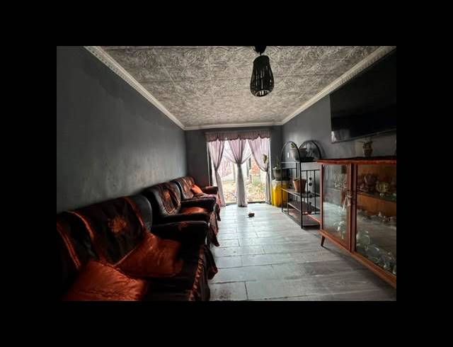 3 BEDROOM HOUSE FOR SALE IN HILLCREST HEIGHTS